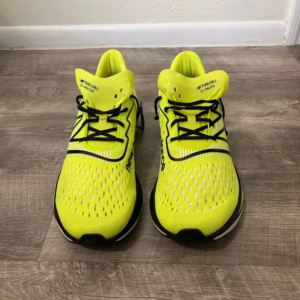 New Balance FuelCell SuperComp Pacer V1 running shoes in Thirty Watt & Black - Picture 6 of 11
